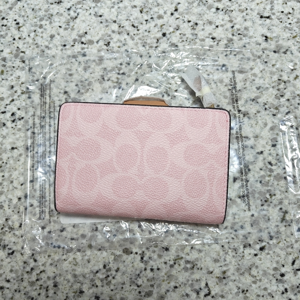Coach Medium Corner Zip Wallet In Signature Canvas (Powder pink) - Picture 4 of 10